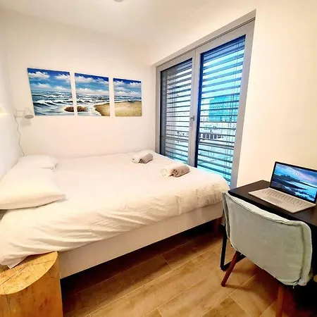 1 Bedroom With Parking-cd6 Appartement